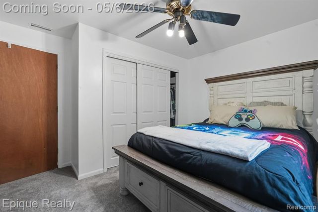 8150 Runyan Lake Road, Fenton, MI 48430