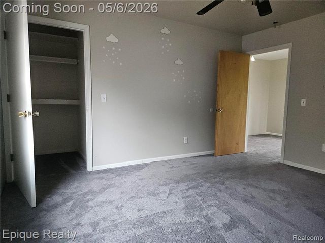 8150 Runyan Lake Road, Fenton, MI 48430