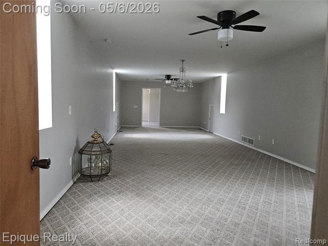 8150 Runyan Lake Road, Fenton, MI 48430