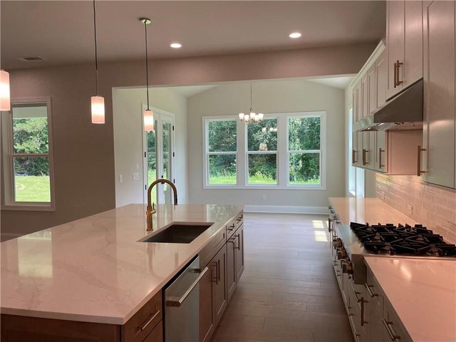 7150 Pond View Drive, Cumming, GA 30028