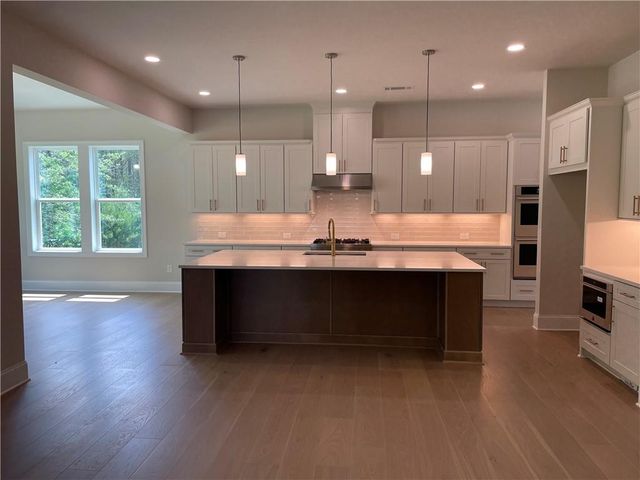 7150 Pond View Drive, Cumming, GA 30028
