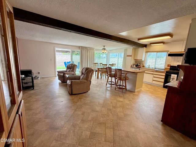 2392 Alscot Avenue, Simi Valley, CA 93063