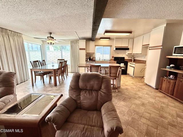 2392 Alscot Avenue, Simi Valley, CA 93063