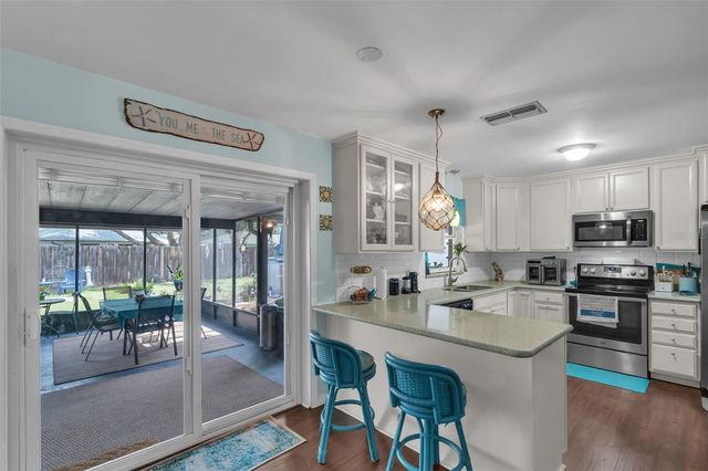 2107 HIGH POINT AVE SW, Winter Haven, FL 33880