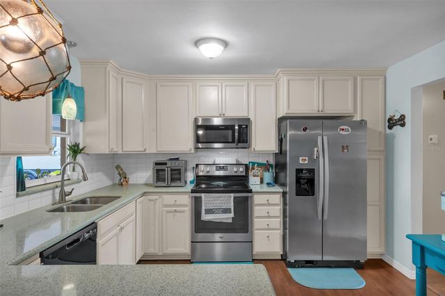 2107 HIGH POINT AVE SW, Winter Haven, FL 33880