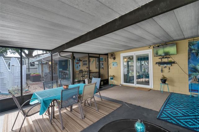 2107 HIGH POINT AVE SW, Winter Haven, FL 33880
