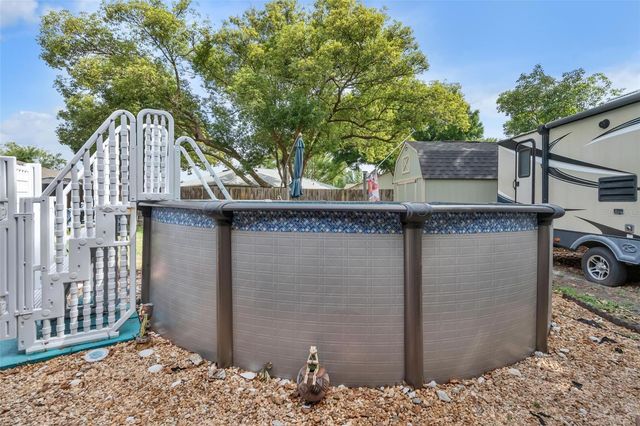 2107 HIGH POINT AVE SW, Winter Haven, FL 33880