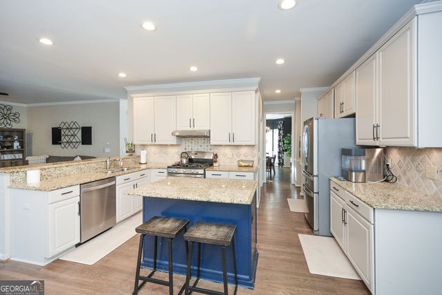 1409 Meadowbrook Way, Woodstock, GA 30189