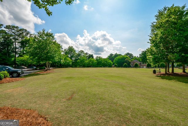 1409 Meadowbrook Way, Woodstock, GA 30189
