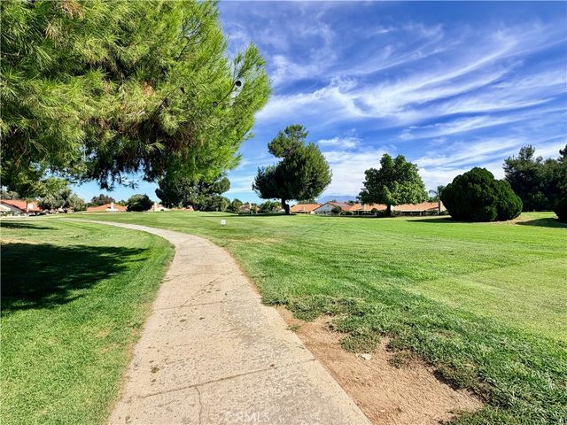 1874 Ash Tree Lane, Hemet, CA 92545