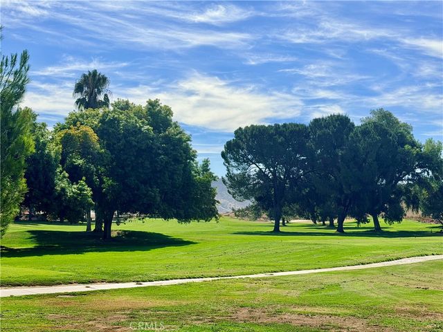 1874 Ash Tree Lane, Hemet, CA 92545