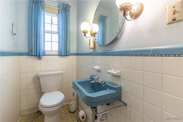 2810 Main Street, Buffalo, NY 14214