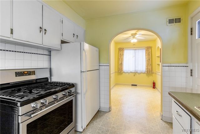 2810 Main Street, Buffalo, NY 14214