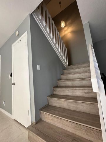 304 Miramar Lane C4, Palm Beach Gardens, FL 33410