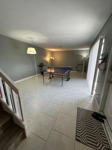 304 Miramar Lane C4, Palm Beach Gardens, FL 33410