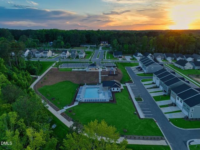 428 White Oak Garden Way 319, Garner, NC 27529