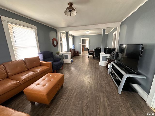 3521 SW ADAMS Street, Peoria, IL 61605