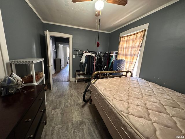 3521 SW ADAMS Street, Peoria, IL 61605