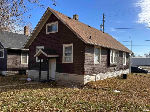 3521 SW ADAMS Street, Peoria, IL 61605