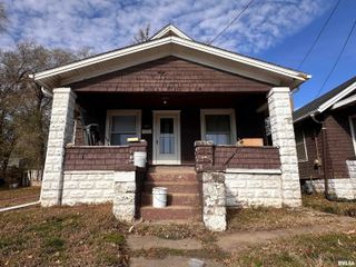 3521 SW ADAMS Street, Peoria, IL 61605