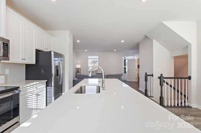 2016 Tupelo Grove Lane, Gastonia, NC 28054