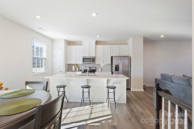 2016 Tupelo Grove Lane, Gastonia, NC 28054