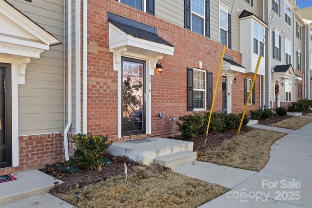 2016 Tupelo Grove Lane, Gastonia, NC 28054