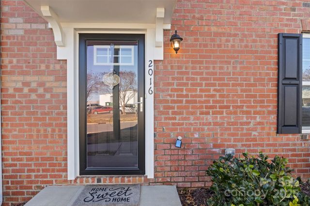 2016 Tupelo Grove Lane, Gastonia, NC 28054