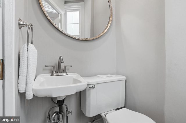 507 E MURDOCH RD, Philadelphia, PA 19119