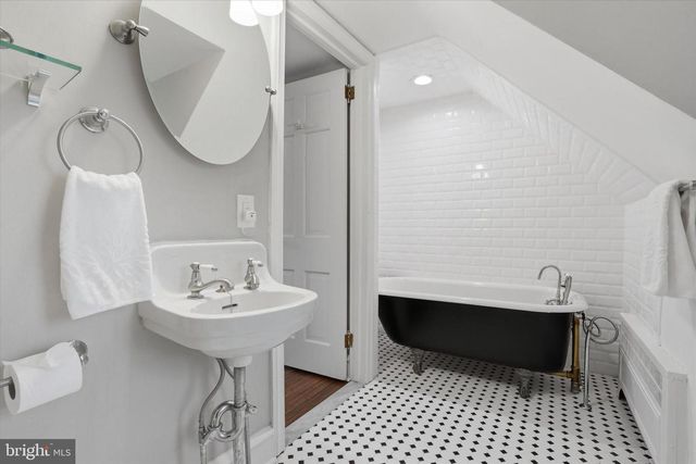 507 E MURDOCH RD, Philadelphia, PA 19119