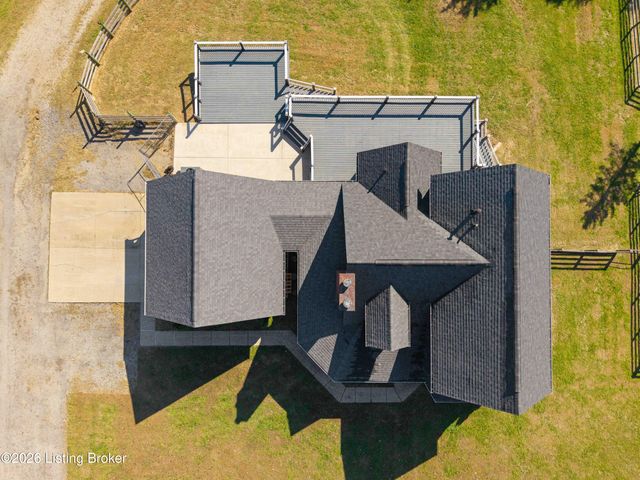 75 Sunset Farm Rd, Coxs Creek, KY 40013