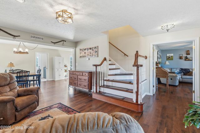 75 Sunset Farm Rd, Coxs Creek, KY 40013