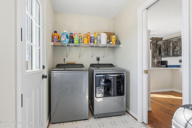 75 Sunset Farm Rd, Coxs Creek, KY 40013