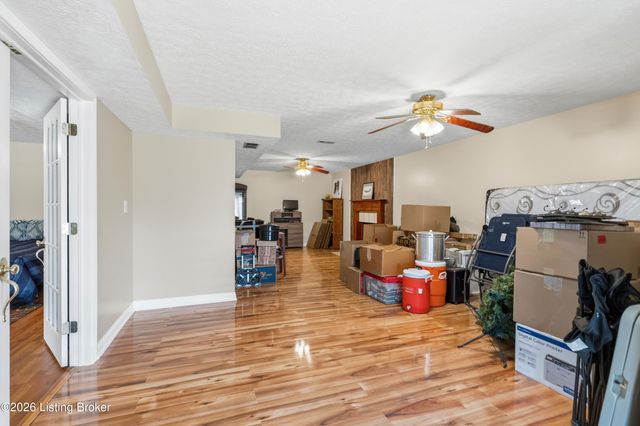 75 Sunset Farm Rd, Coxs Creek, KY 40013