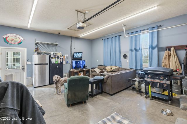 75 Sunset Farm Rd, Coxs Creek, KY 40013