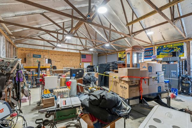 75 Sunset Farm Rd, Coxs Creek, KY 40013