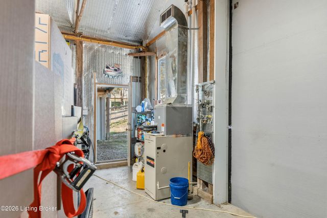 75 Sunset Farm Rd, Coxs Creek, KY 40013