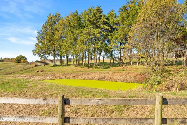 75 Sunset Farm Rd, Coxs Creek, KY 40013