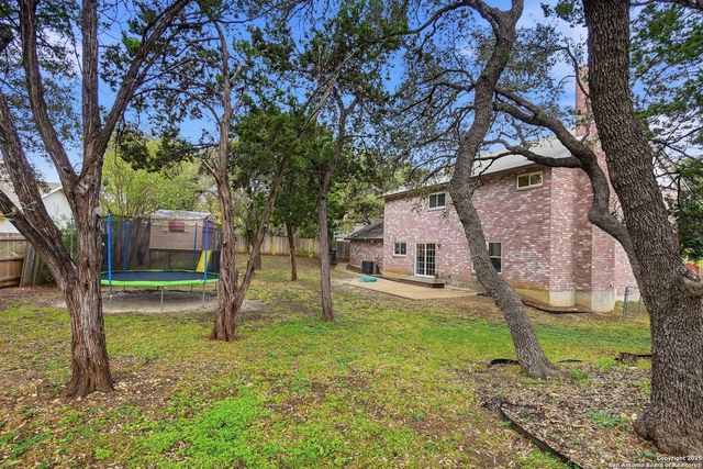 16415 Hillview Pass Dr, San Antonio, TX 78247