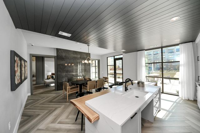 15635 Memorial Drive 256, Houston, TX 77079