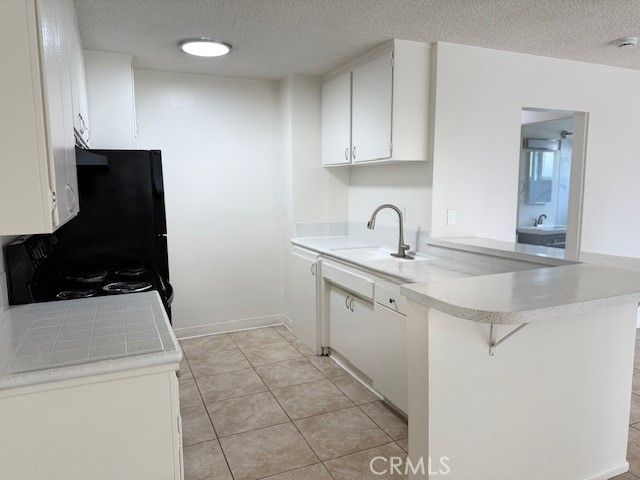 685 E Vista Chino G, Palm Springs, CA 92262