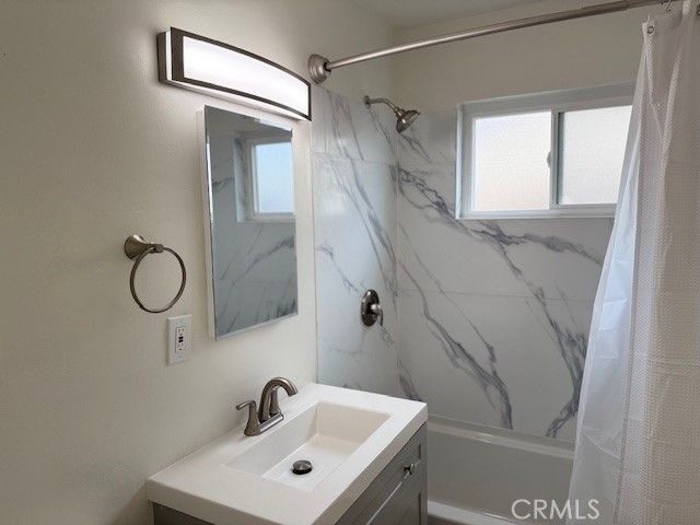 685 E Vista Chino G, Palm Springs, CA 92262