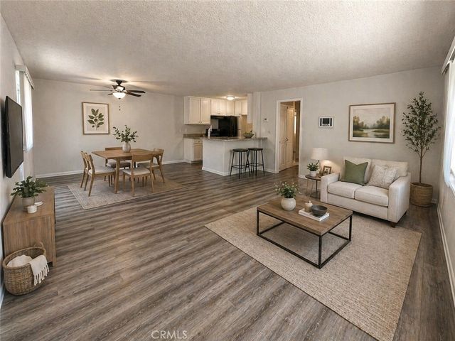 685 E Vista Chino G, Palm Springs, CA 92262