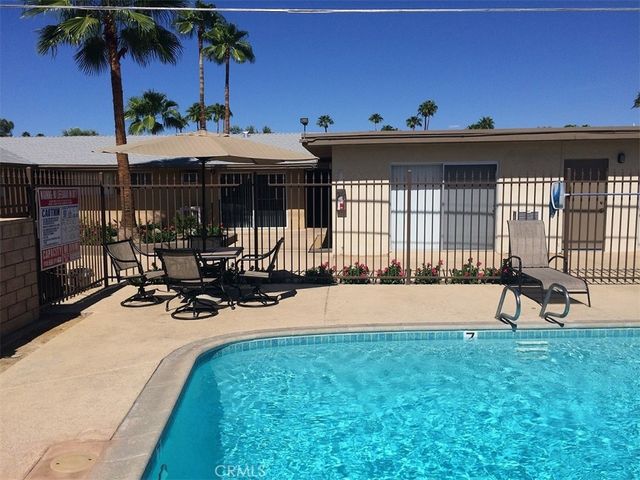 685 E Vista Chino G, Palm Springs, CA 92262