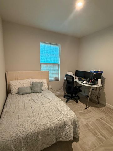 286 Raspberry Road, Fort Pierce, FL 34981