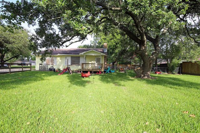 4406 Fm-646, Santa Fe, TX 77510