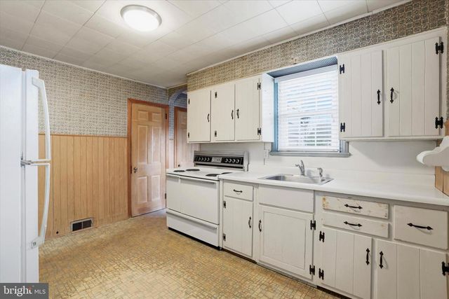 824 COLLENBROOK AVE, Drexel Hill, PA 19026