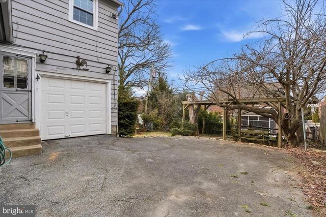 824 COLLENBROOK AVE, Drexel Hill, PA 19026