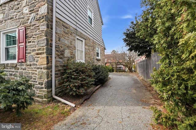 824 COLLENBROOK AVE, Drexel Hill, PA 19026