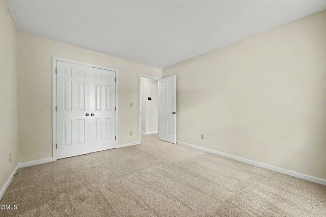 6802 Fairpoint Court, Raleigh, NC 27613